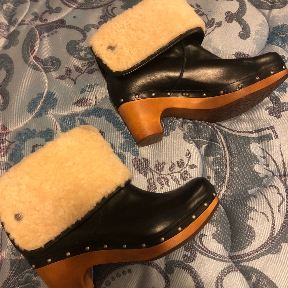 Ugg clog boots